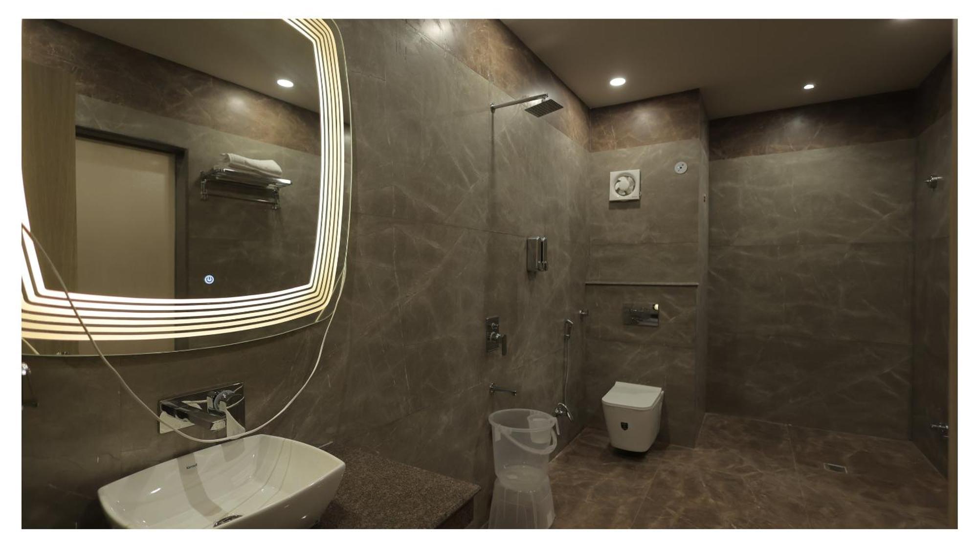 The Riverside Inn Vidisha Экстерьер фото